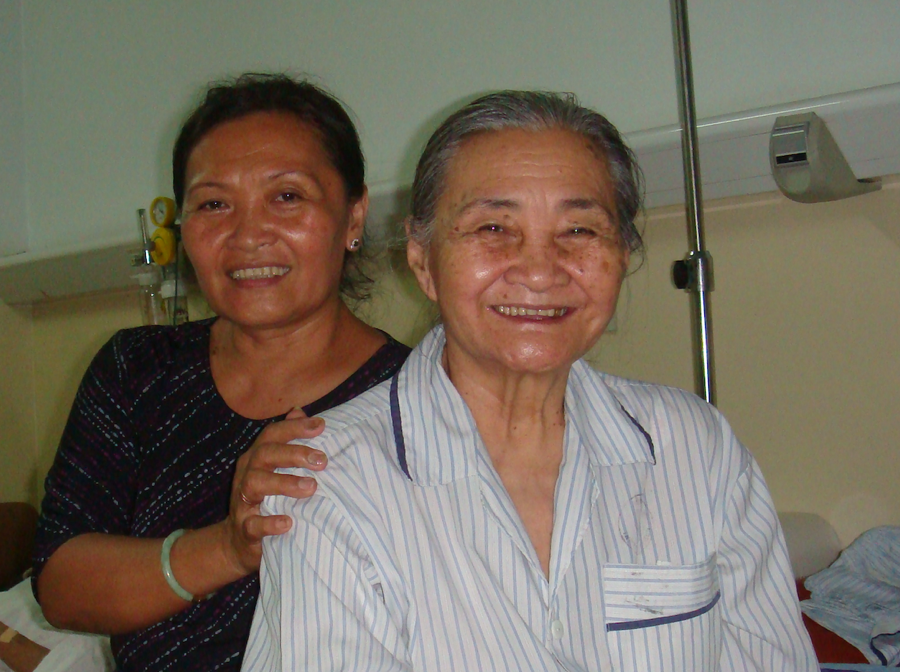 The maternal grandmother and Aunt #2